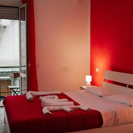 O Vic' Stritt' Guest house Naples
