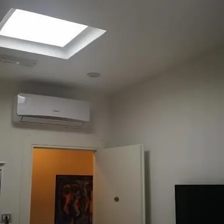 O Vic' Stritt' Pensjonat Neapol