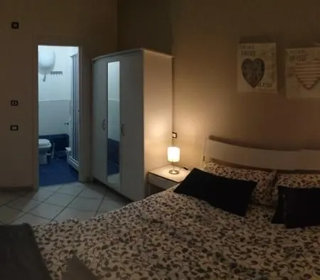 Guest house O Vic' Stritt' Naples
