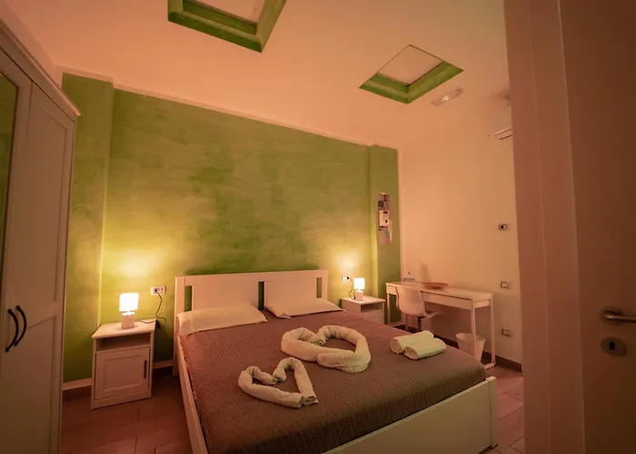 O Vic' Stritt' Penzion Neapol