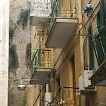 O Vic' Stritt' بيت ضيافة